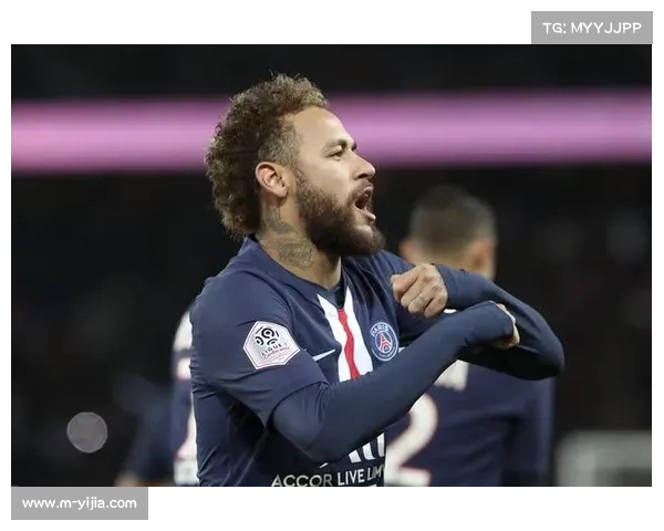 “巴黎圣日耳曼客场3-2逆转摩纳哥，杜埃替补双响导演惊天翻盘”